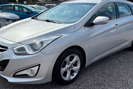 Hyundai i40 220.000 km 4.990 &euro; Saarlouis 66740