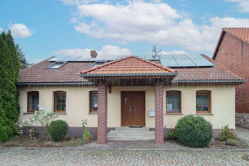 Haus zum Kaufen in Everingen 270.000 € 140 m² 6 zimmer