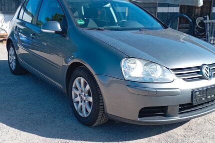 VW Golf 98.320 km 5.450 &euro; Lübeck 23568