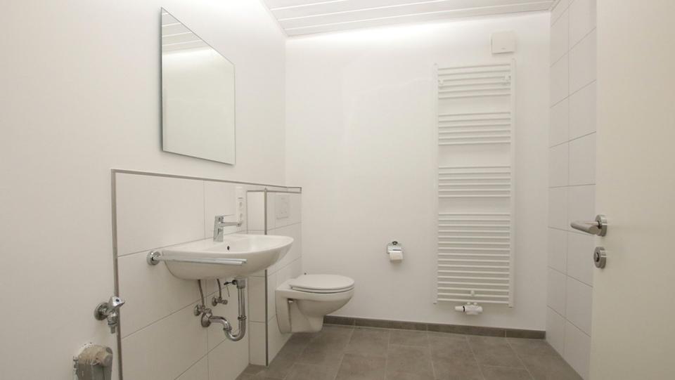 Reihenhaus Bad Zwischenahn - 3 Zimmer, 80 m&sup2;, 875&euro; | Angebot:24849543