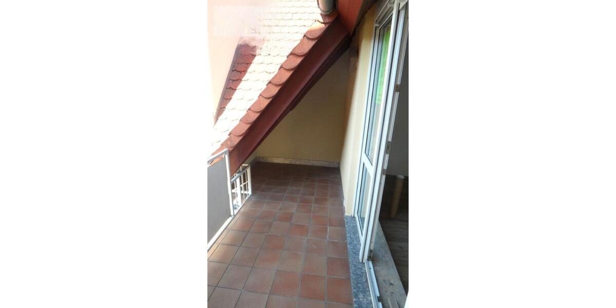 Dachgeschoßwohnung Werdau - 3 Zimmer, 66 m&sup2;, 495&euro; | Angebot:26309857