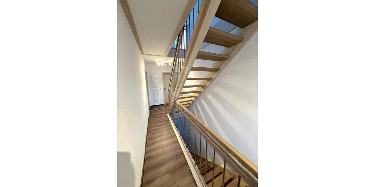 Etagenwohnung Ellingen - 4 Zimmer, 140 m&sup2;, 1.470&euro; | Angebot:24391668