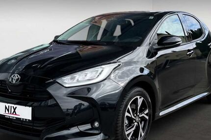 Toyota Yaris 7.714 km 23.970 &euro; Wächtersbach 63607