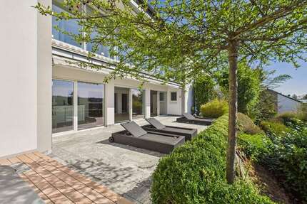 Haus Neusäß - 6 Zimmer, 381 m&sup2;, 1.750.000&euro; | Angebot:26494808