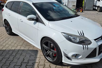 Ford Focus 219.000 km 3.700 &euro; Düren 52351