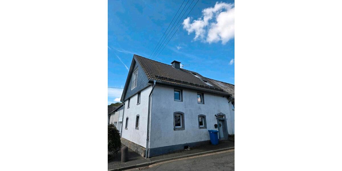 Einfamilienhaus Hellenthal - 3 Zimmer, 112 m&sup2;, 1.150&euro; | Angebot:24429830