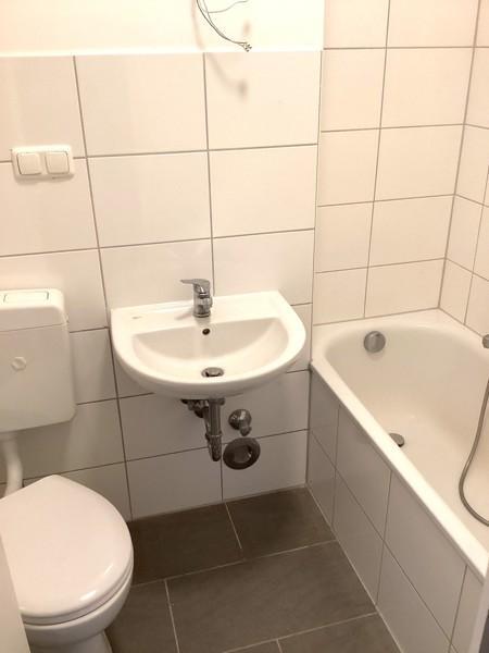 Singen in der Badewanne erlaubt - schöne 3-Zimmer-Wohnung mit Balkon