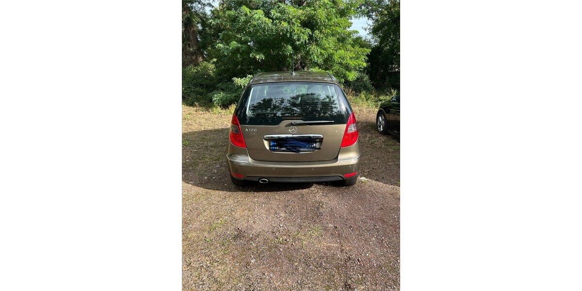 Mercedes-Benz 12.01.2009 193.333 km 3.300 &euro; Magdeburg 39104