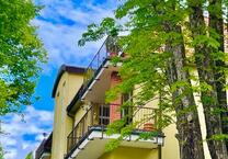 SEHR CHARMANT! 3 Zimmerwohnung mit großem Balkon und Blick ins Grüne