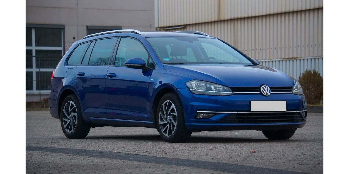 VW Golf 101.000 km 11.900 &euro; Wiehl 51674