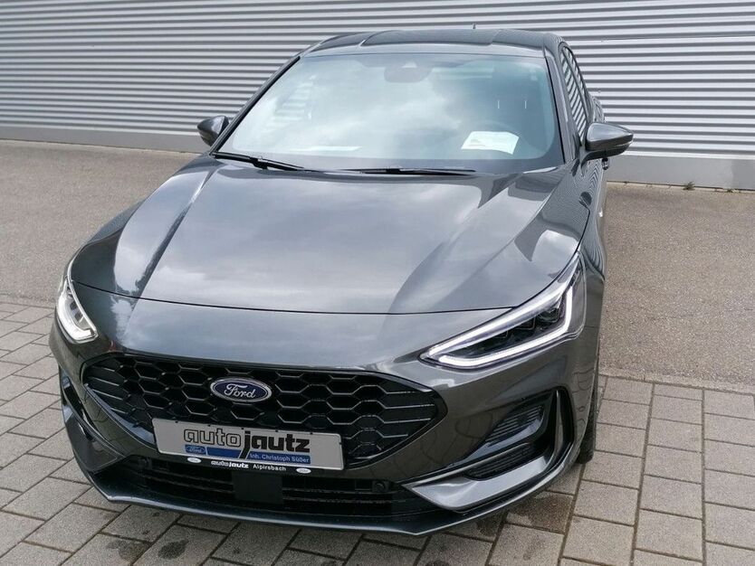 Ford Focus 43.000 km 19.999 € Alpirsbach 72275