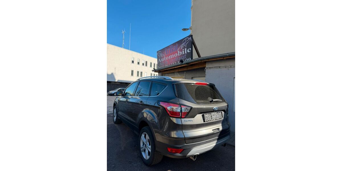 Ford Kuga 111.800 km 9.800 &euro; Magdeburg 39106