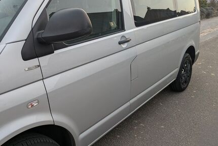 VW T5 Transporter 191.000 km 10.200 &euro; Lübeck 23564