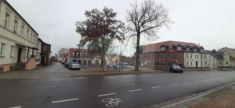 Einfamilienhaus Rhinow - 12 Zimmer, 600 m&sup2;, 160.000&euro; | Angebot:24428598