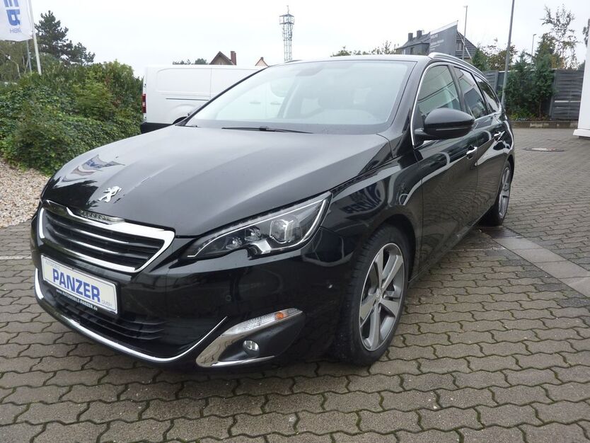Peugeot 308 73.180 km 7.990 € Weimar 99425