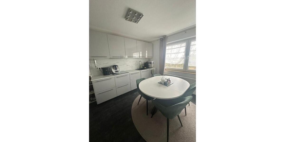 Etagenwohnung Korbach - 4 Zimmer, 91 m&sup2;, 220.000&euro; | Angebot:25718457