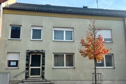 Haus Osterhofen - 12 Zimmer, 192 m&sup2;, 225.000&euro; | Angebot:26001712