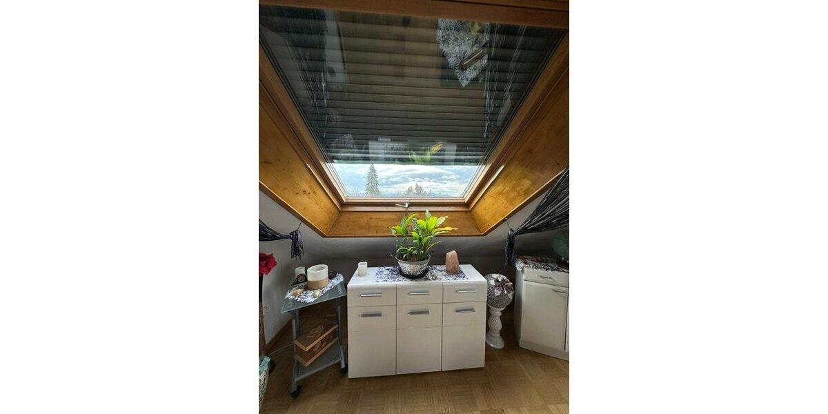 Dachgeschoßwohnung Singen (Hohentwiel) - 2 Zimmer, 47 m&sup2;, 128.000&euro; | Angebot:26606974