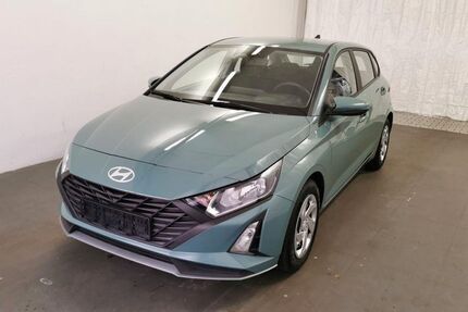 Hyundai i20 33.200 km 16.250 &euro; Eckartsberga 06648