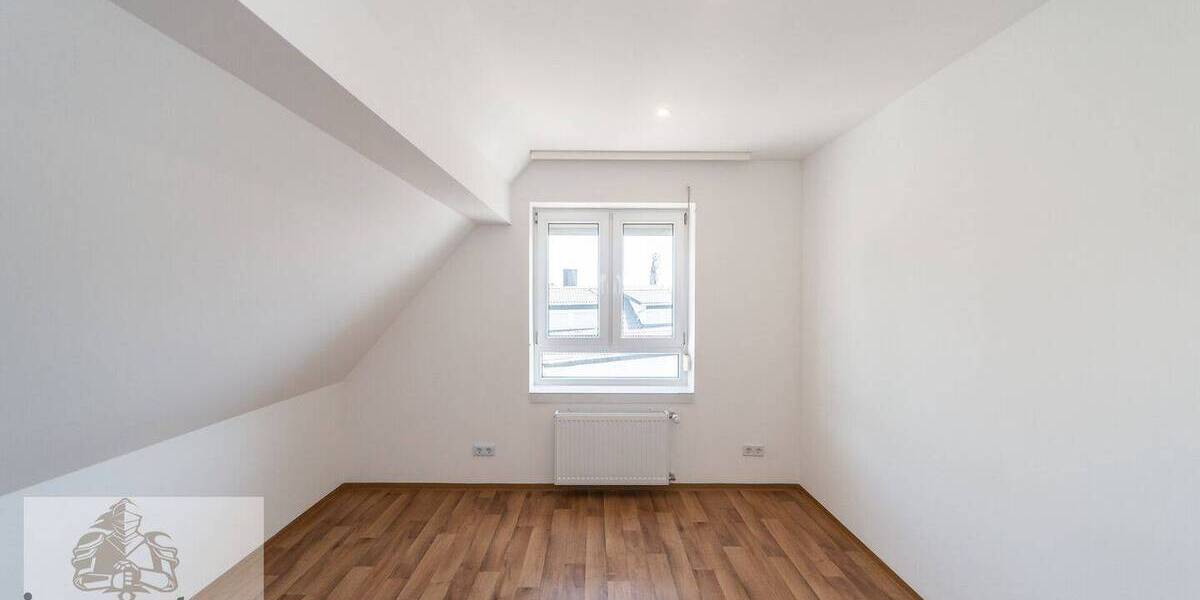 Etagenwohnung Massenbachhausen - 3 Zimmer, 96 m&sup2;, 850&euro; | Angebot:26841958