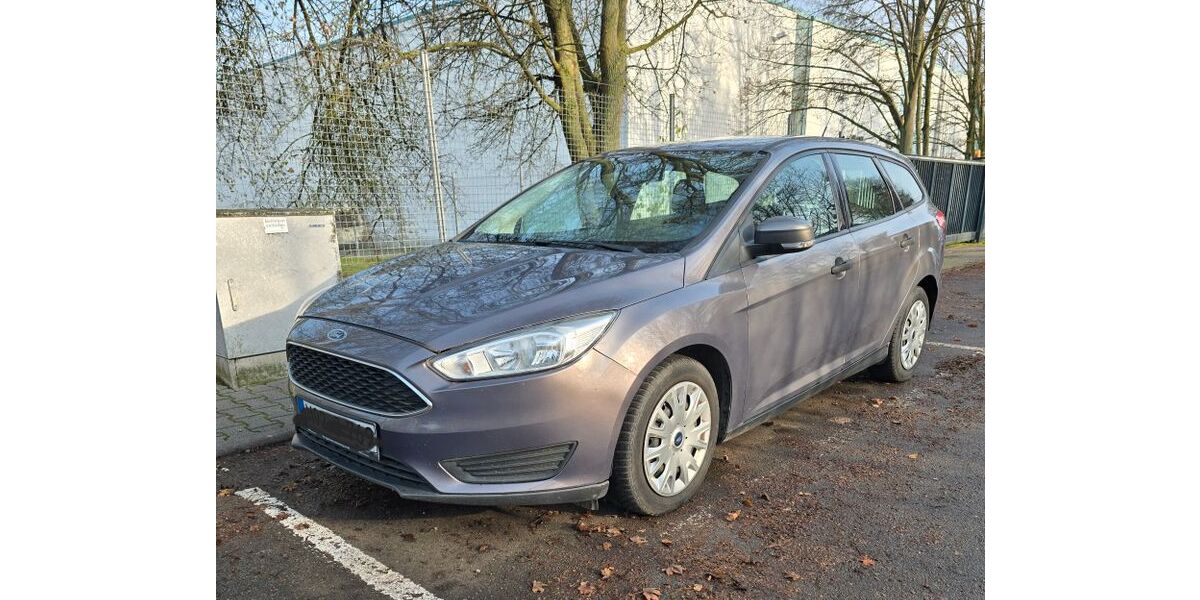 Ford Focus 87.000 km 5.400 &euro; Stadecken-Elsheim 55271
