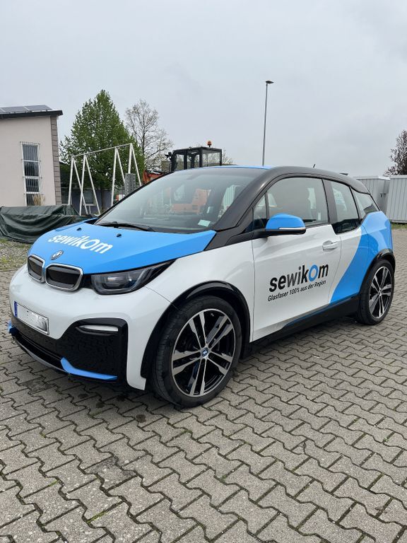 i3
