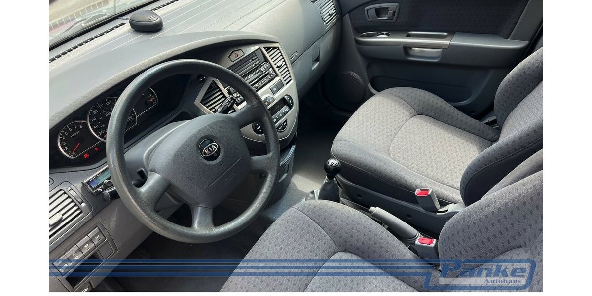 Kia Carens 2.0 16V EX Van*SchiebeD.*Klima*PDC*Bluet* 109.096 km 1.100 € Berlin 13187