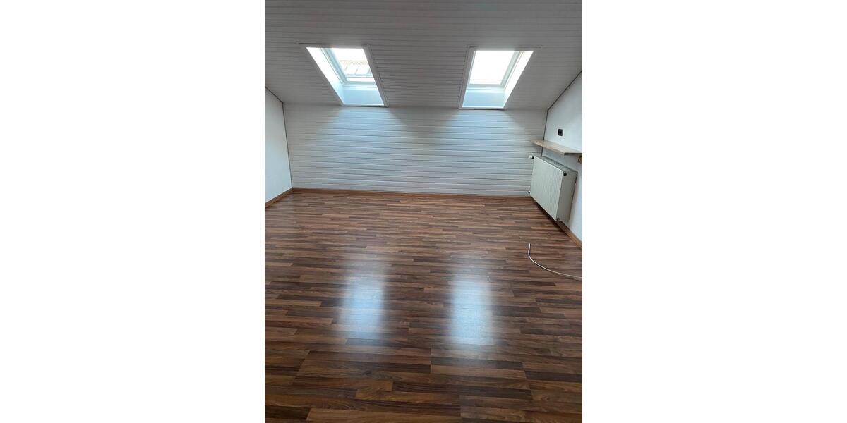 Dachgeschoßwohnung Prutting - 3 Zimmer, 95 m&sup2;, 1.500&euro; | Angebot:26534504