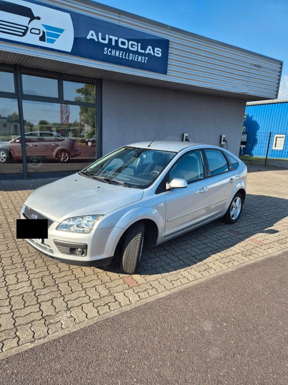 Ford Focus 124.500 km 4.250 € Magdeburg 39110