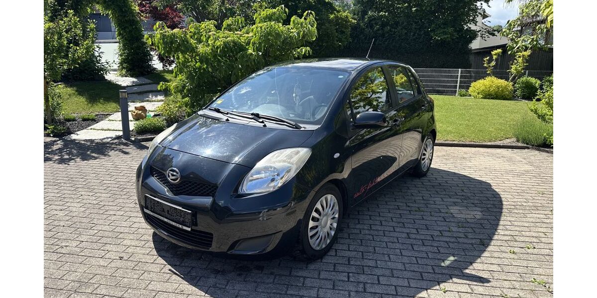 Daihatsu Charade 190.000 km 4.490 &euro; Kefferhausen 37351