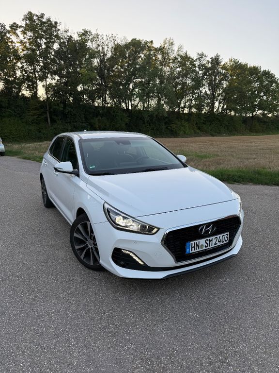 i30