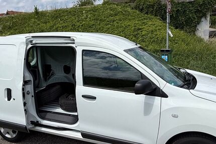 Dacia Dokker 120.229 km 5.950 &euro; germering 82110