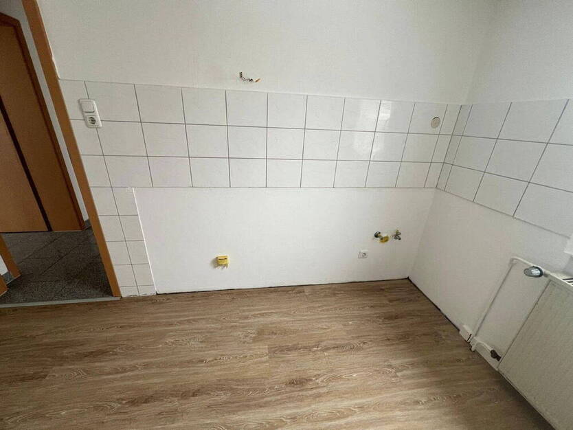 Gemütliche, helle 2 Zimmer Dachgeschoßwohnung, stadtzentral,renoviert und bezugsfertig
