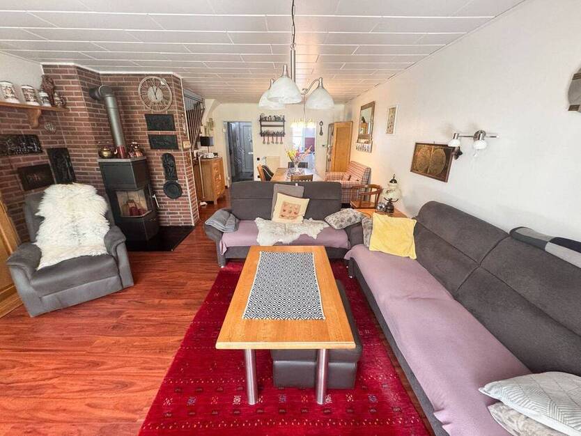 Familienfreundliches Reihenmittelhaus mit Tiefgarage und Garten in ruhiger Lage von Scherpenseel