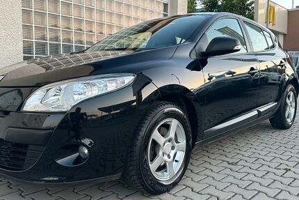 Renault Megane 131.000 km 3.990 &euro; Butzbach 35510