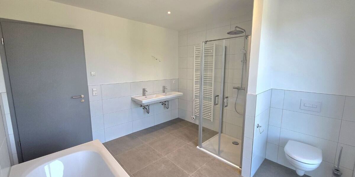 Erstbezug! Exklusive Penthousewohnung, mit Blick über Hartmannsdorf! - Einfamilienhaus Hartmannsdorf | Angebot:26557122
