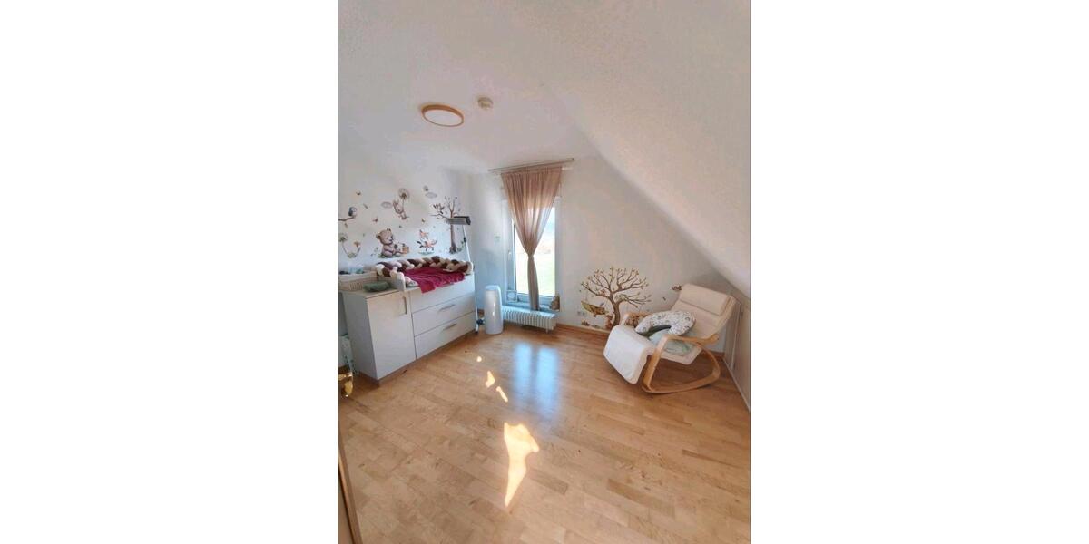 Einfamilienhaus Rinteln - 7 Zimmer, 200 m&sup2;, 359.000&euro; | Angebot:26429517