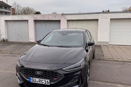 Ford Focus 13.300 km 32.800 &euro; Köln 51061