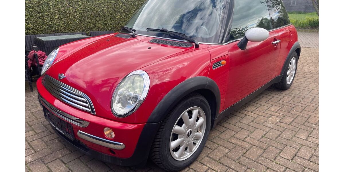 Mini Cooper 98.117 km 3.850 &euro; Hodenhagen 29693
