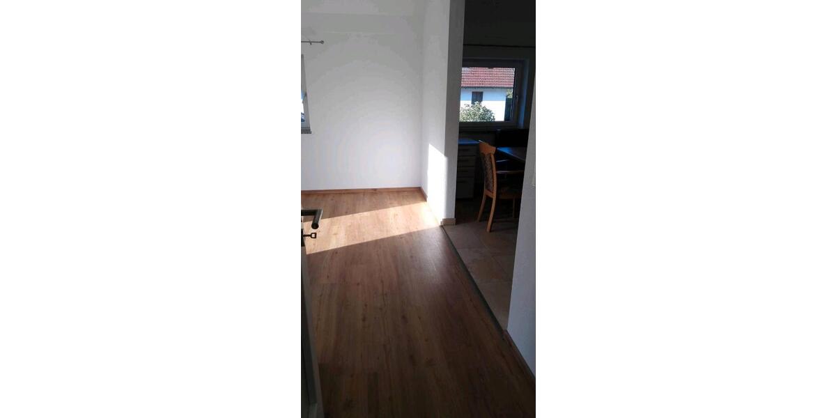 Etagenwohnung Ergolding - 3 Zimmer, 61 m&sup2;, 750&euro; | Angebot:25968142