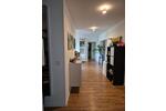 Helle 4,5 - Zimmer-Wohnung mit Balkon & TG-Stellplatz
