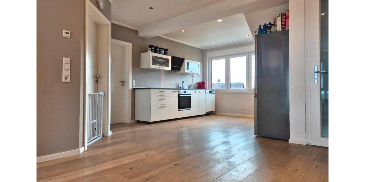 Dachgeschoßwohnung Reinheim - 4 Zimmer, 93 m&sup2;, 1.250&euro; | Angebot:26254498