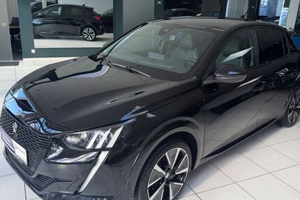 Peugeot 208 83.514 km 15.897 &euro; Pforzheim 75179