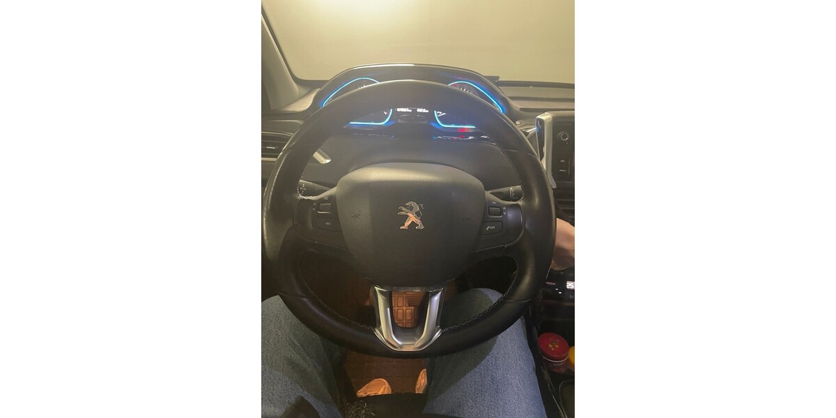 Peugeot 2008 70.400 km 12.200 &euro; Mannheim 68159