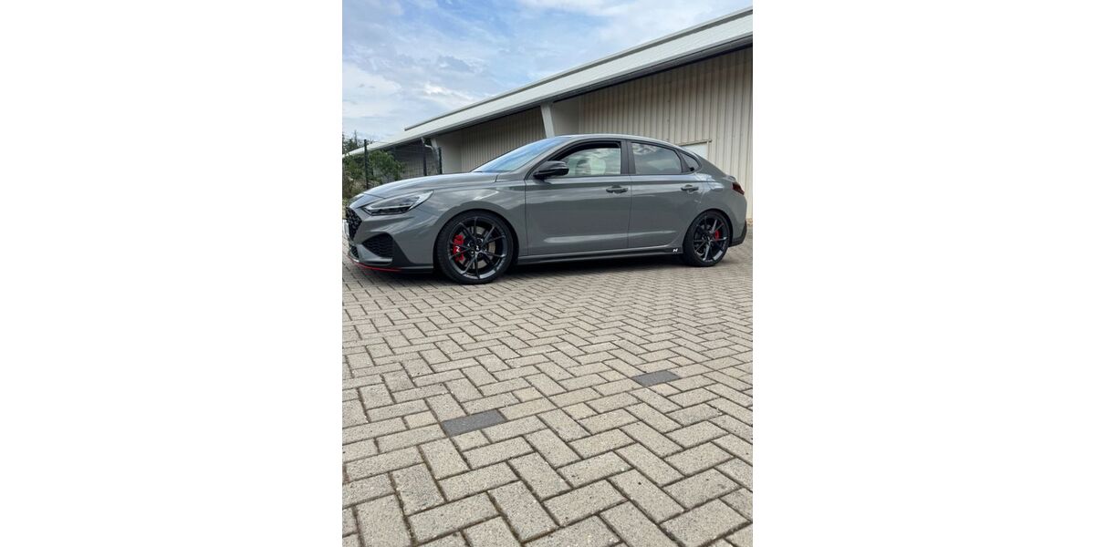 Hyundai i30 40.090 km 30.599 &euro; Sulzbach 65843