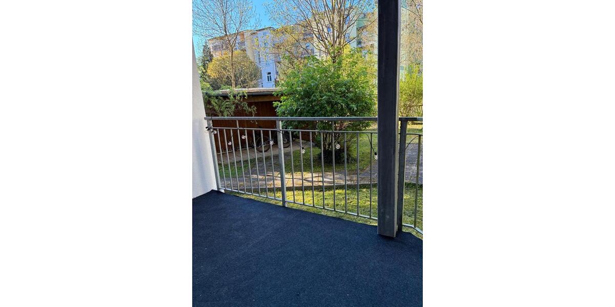 Hochparterre Gera Debschwitz - 2 Zimmer, 73 m&sup2;, 438&euro; | Angebot:26396261