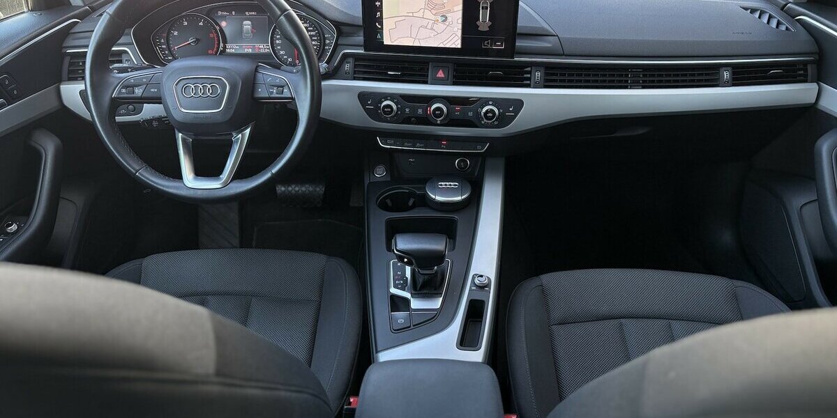 Audi A4 Avant 40 TDI advanced ACC/NAVI/AHK/DAB/LED 53.112 km 24.900 &euro; Villingen-Schwenningen 78054