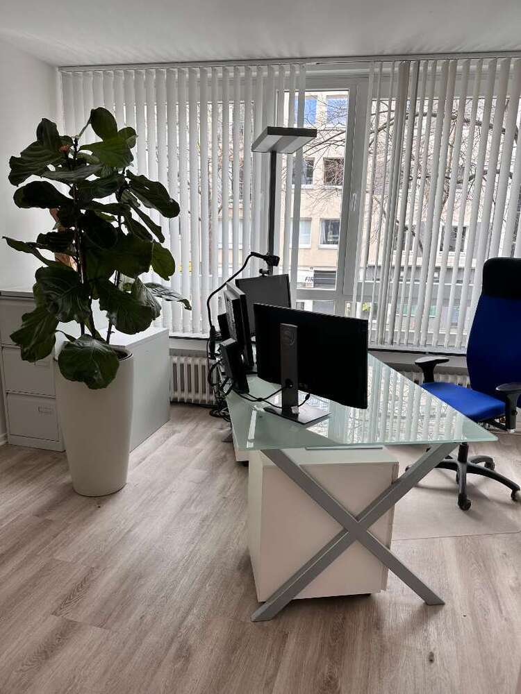 Büro in Köln 2.400 € 195 m²