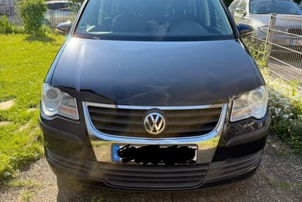 VW Touran 339.000 km 2.000 &euro; Bad Homburg 61352