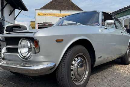 Alfa Romeo GT 58.500 km 49.105 &euro; Duisburg 47269